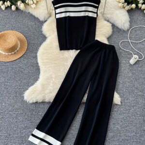 sleveless knitted 2 piece