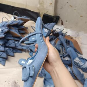 SLINGBACK SHOES WITH PIECE DETAIL